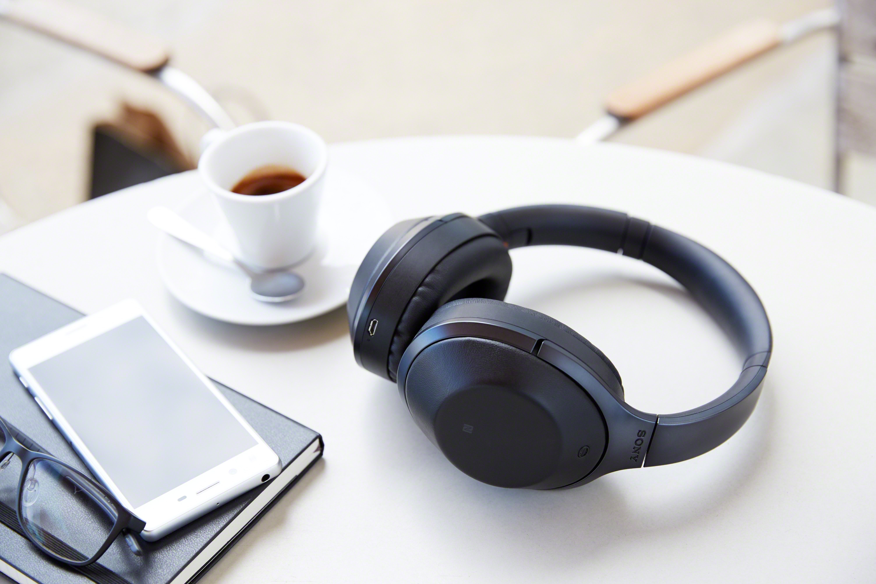 Sony MDR-1000X/B Wireless Bluetooth Noise Cancelling Hi-Fi Headphones